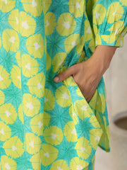 Floral Printed Cotton Blend Kurta With Pants