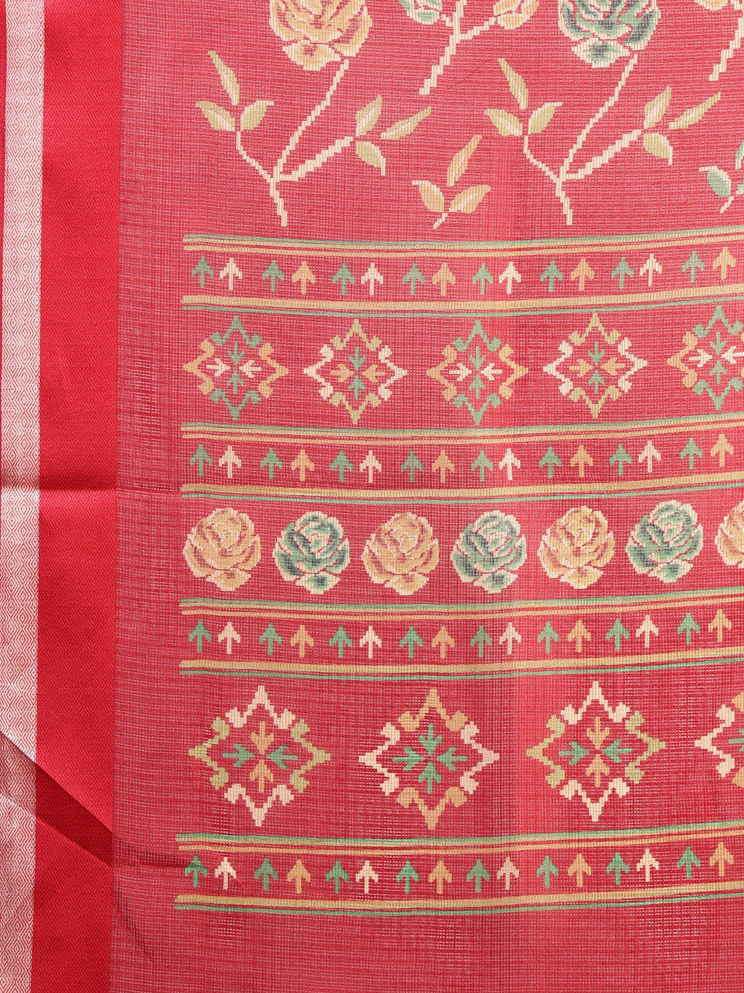 Floral Printed Cotton Blend Saree