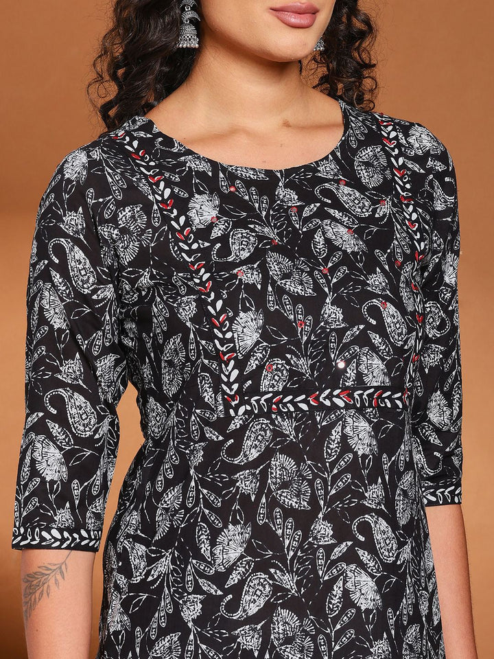 Printed Cotton Kurta With Pant &amp; Dupatta