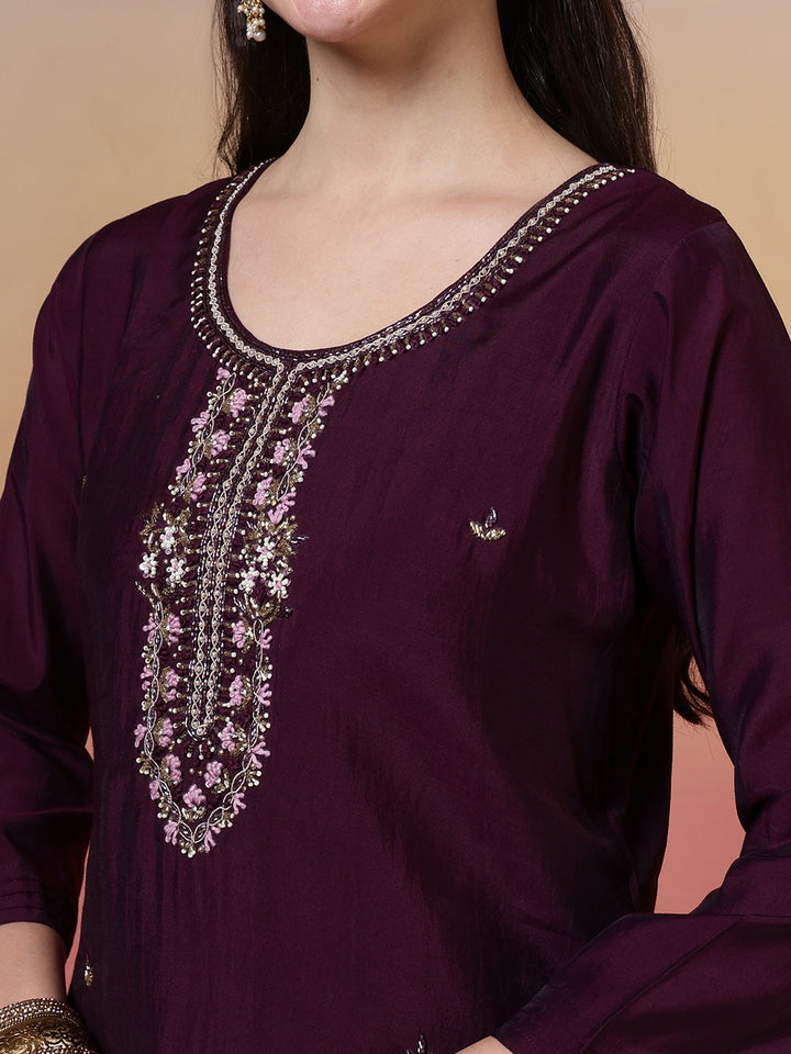 Embroidered Muslin Kurta With Pant &amp; Dupatta