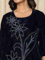 Zari Neck Embroidered Velvet Kurta With Pants