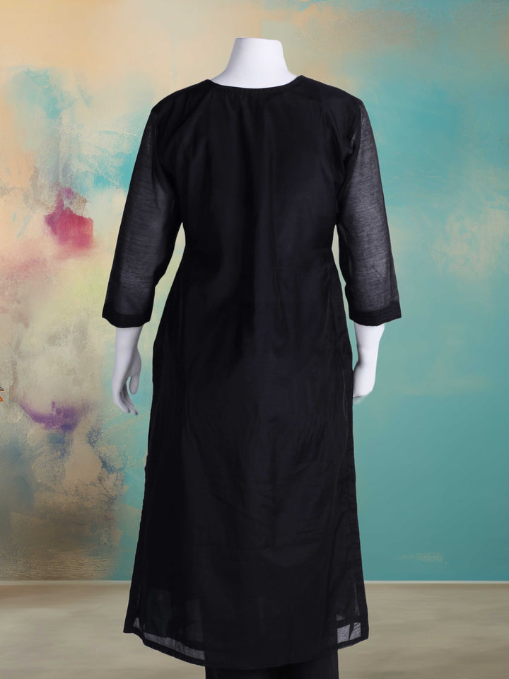 Embroidered Chanderi Kurta With Pants &amp; Dupatta