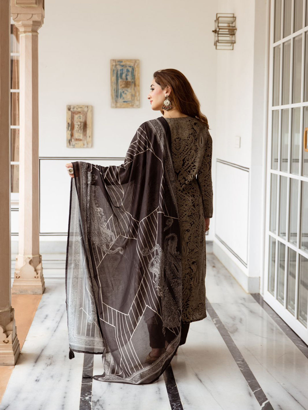 Embroidered Muslin Kurta With Pant &amp; Dupatta
