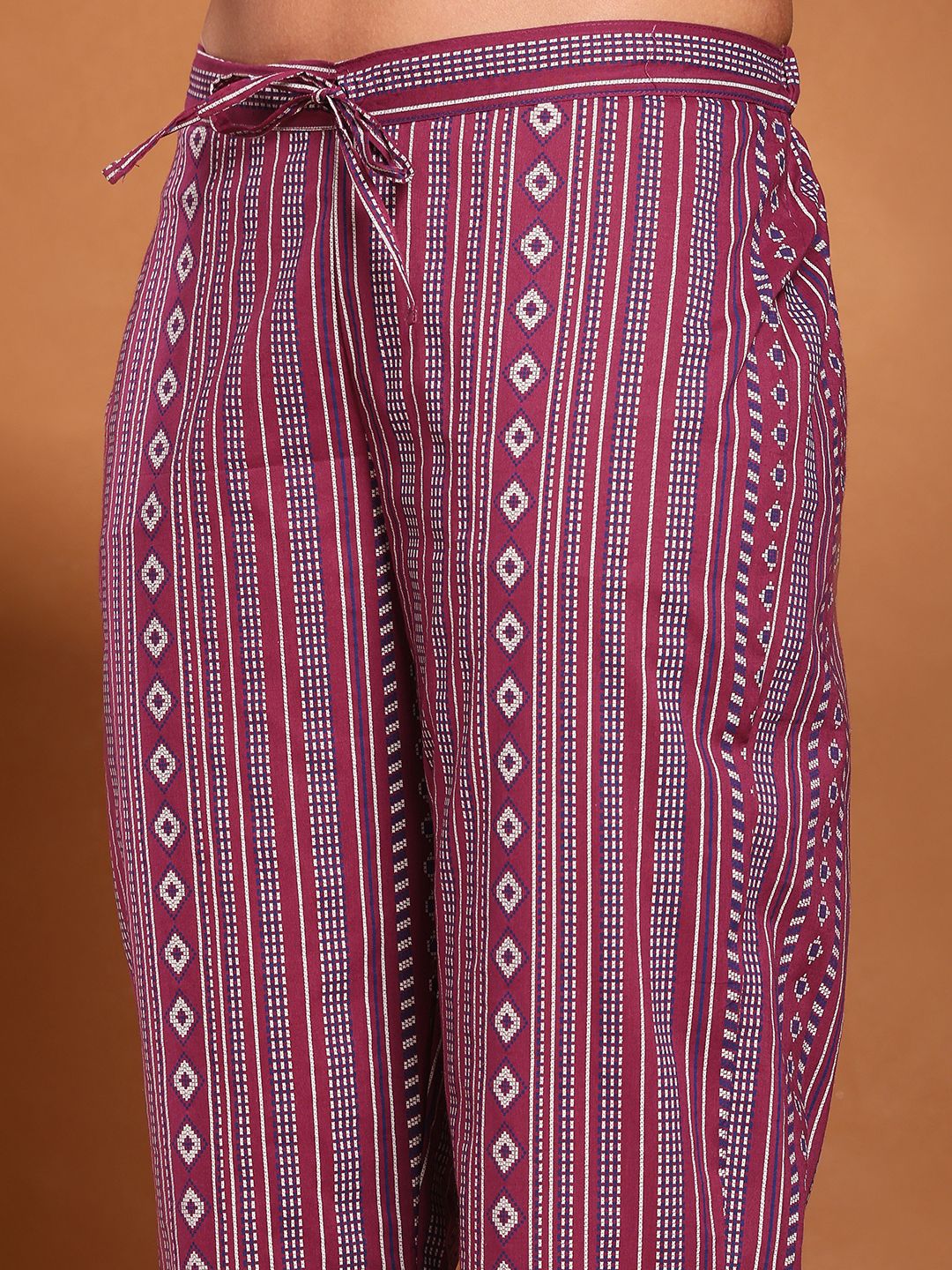 Printed Cotton Blend Kurta With Pant