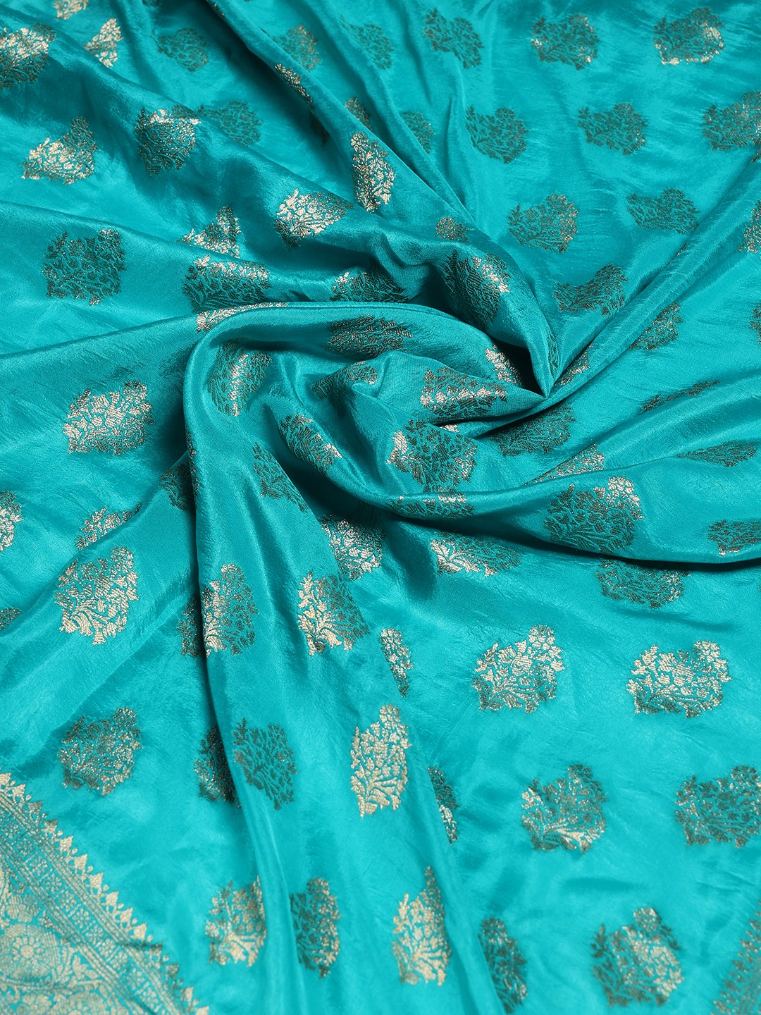 Woven Design Cotton Blend Saree