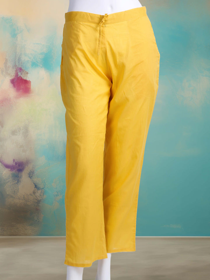 Embroidered Chanderi Kurta With Pant &amp; Dupatta