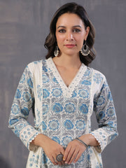 Floral Printed Cotton Blend Kurta With Pants