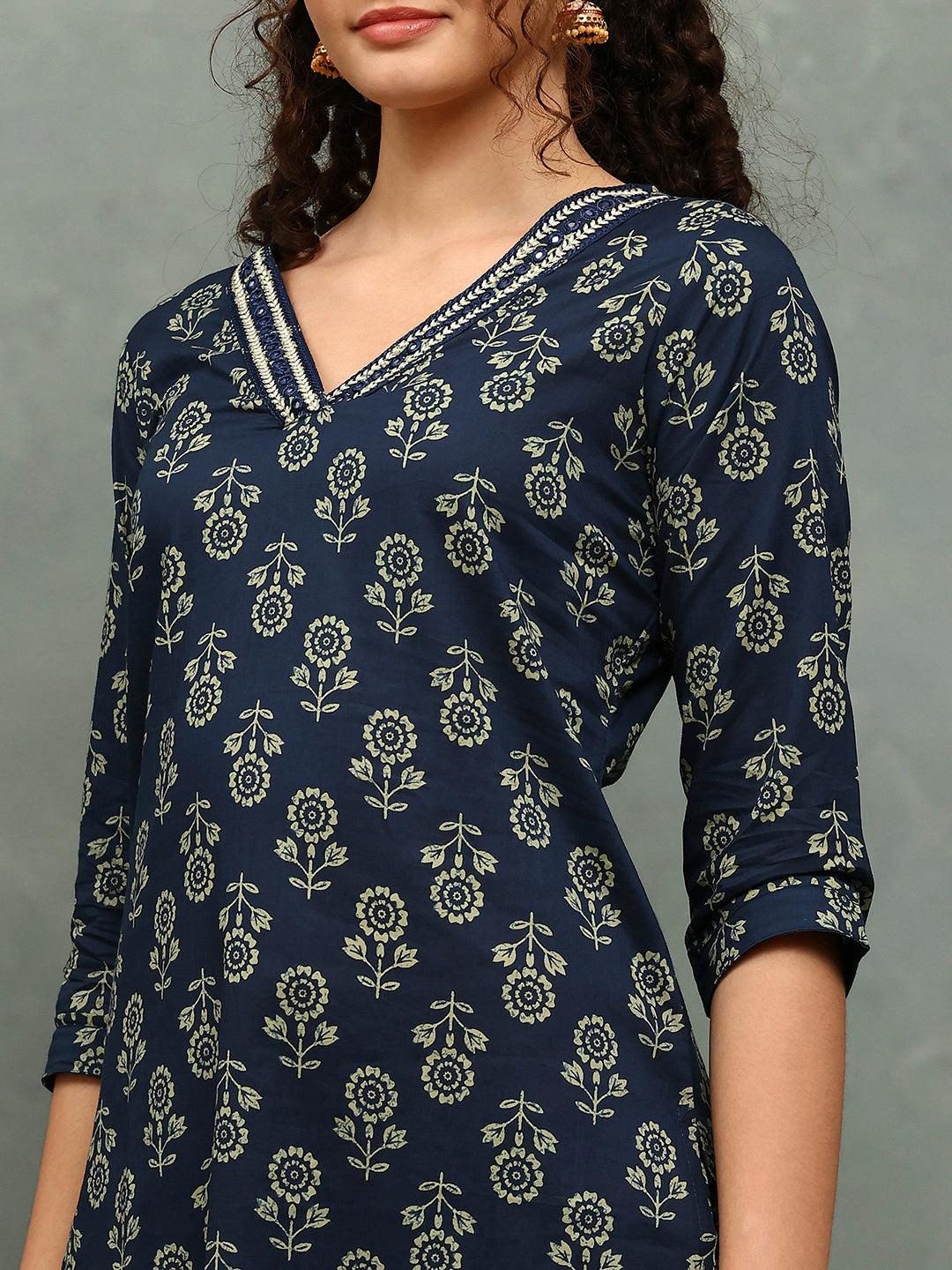 Printed Cotton Blend Kurta With Pants & Dupatta