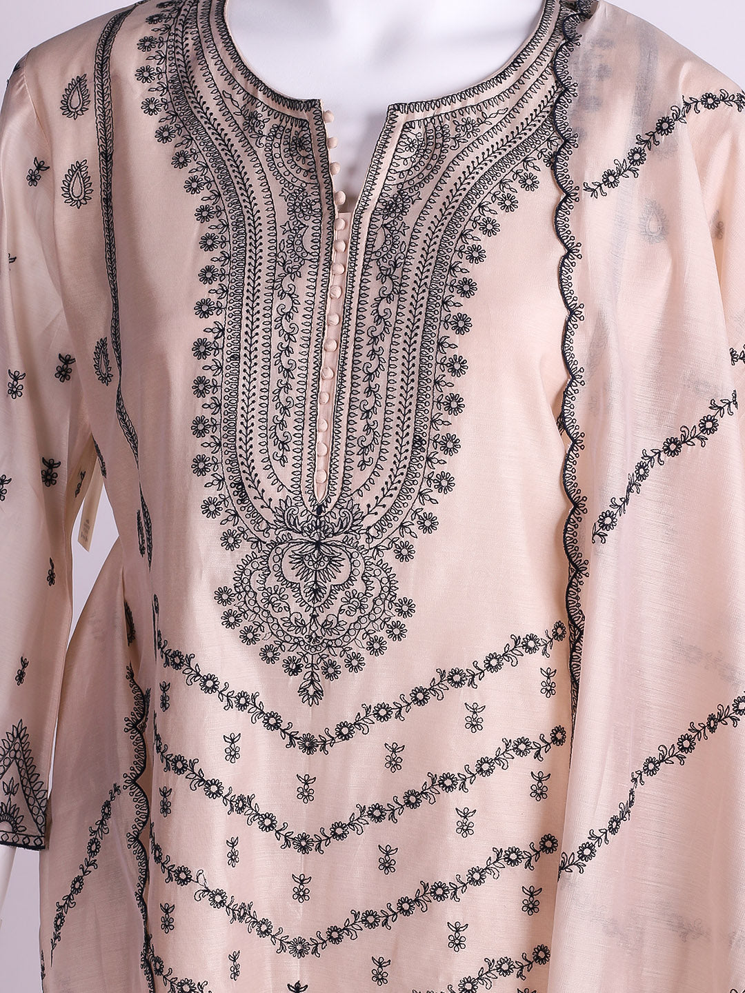 Embroidered Chanderi Kurta With Pant & Dupatta