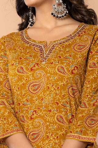 Paisley Printed Cotton Blend Kurta With Pants & Dupatta