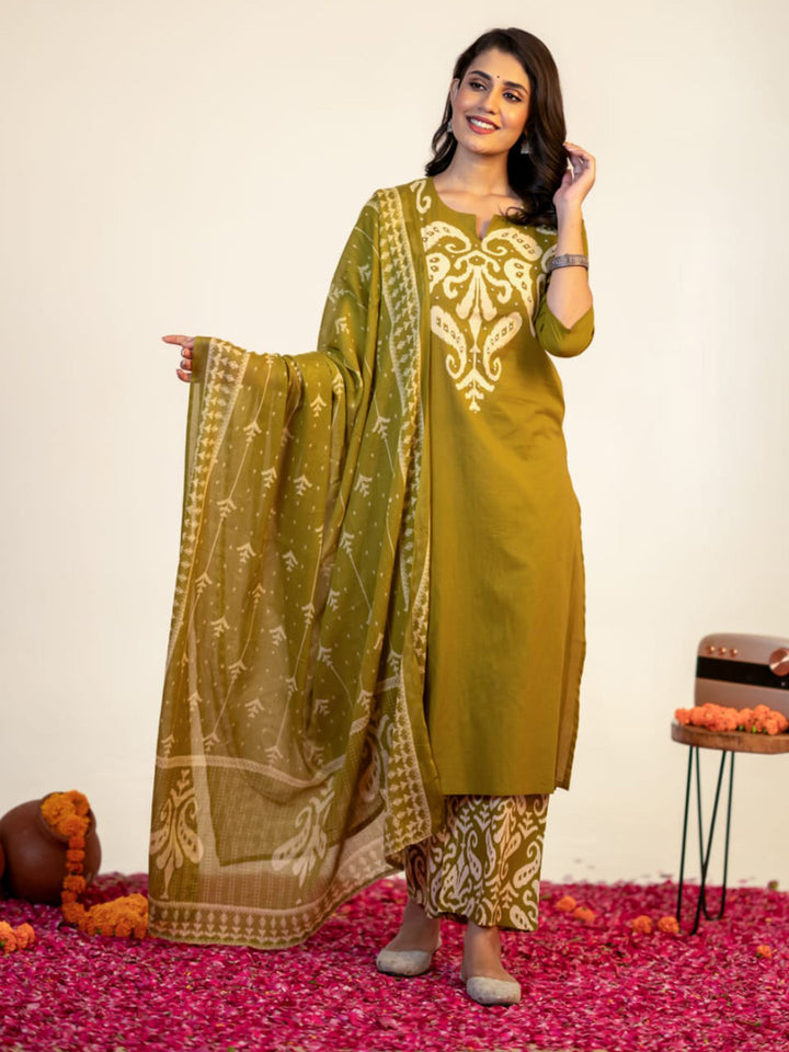Green Printed Cotton Blend Straight Suit Set With Dupatta
