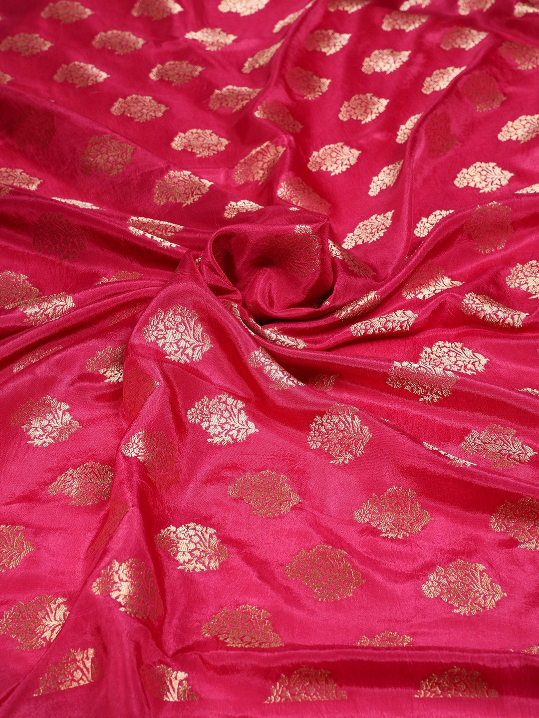 Woven Design Cotton Blend Saree