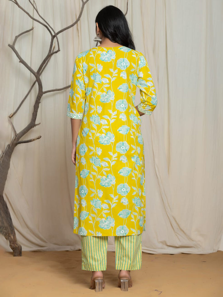 Yellow Embroidered Cotton Blend Straight Suit Set With Dupatta