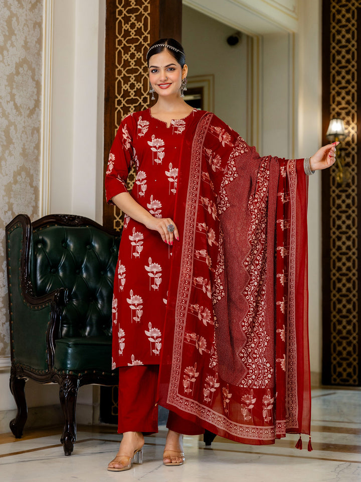 Red Printed Cotton Blend Round Neck Suit Set