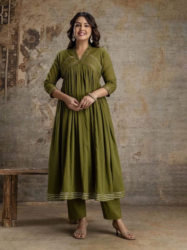 Green Cotton Blend Embroidered Straight Suit Set