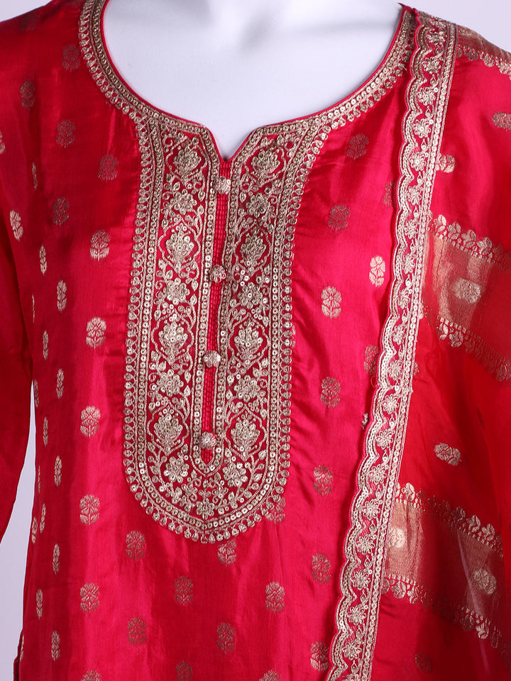 Embroidered Banarasi Kurta With Pant &amp; Dupatta