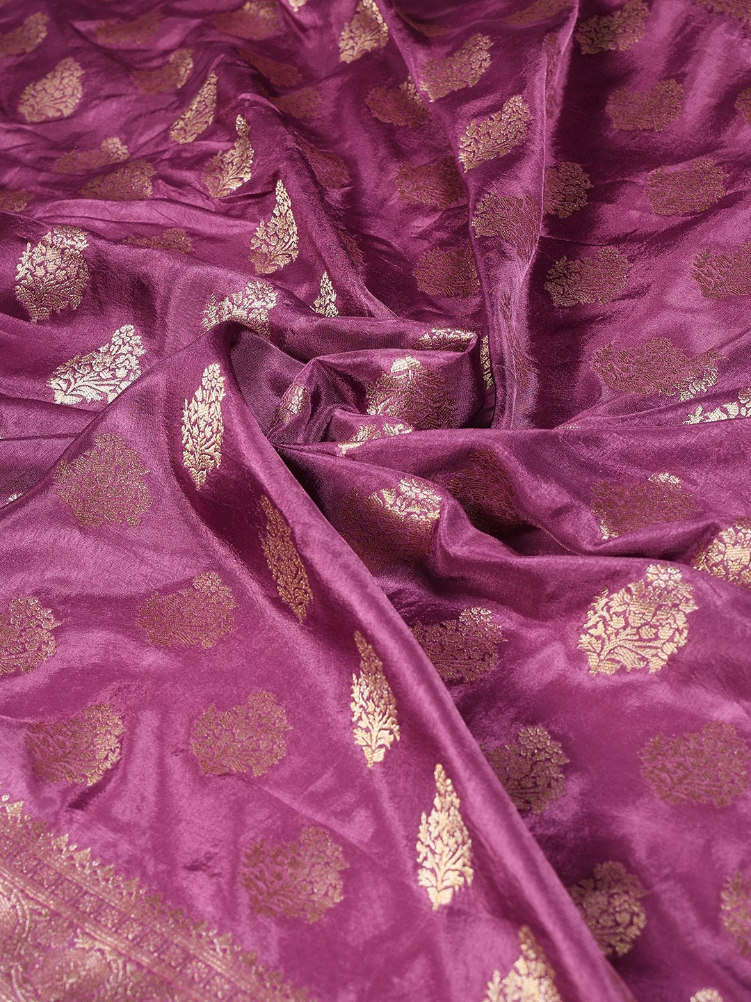Woven Design Cotton Blend Saree