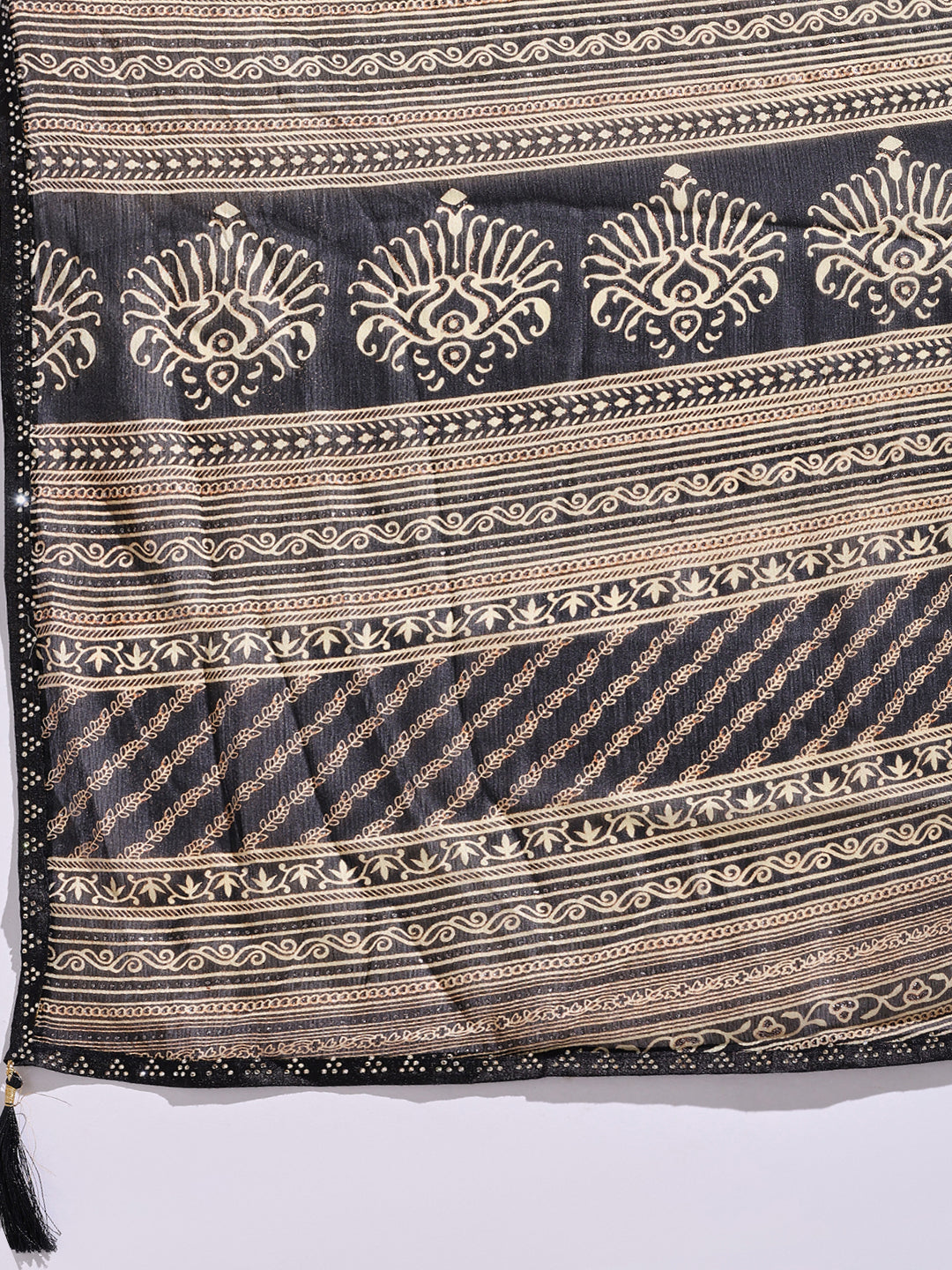 Floral Printed Georgette Saree