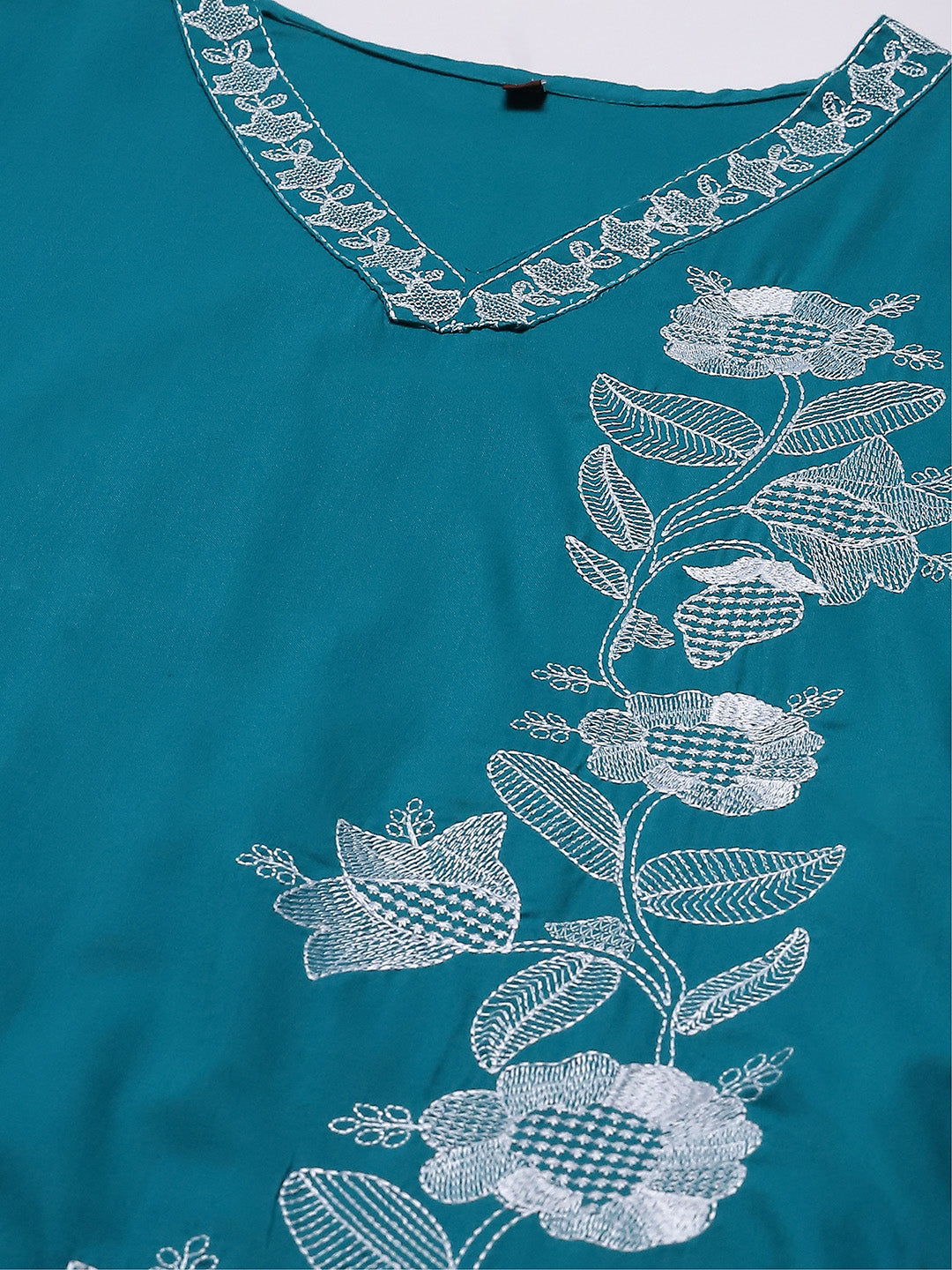 Embroidered Cotton Blend Kurta With Pants