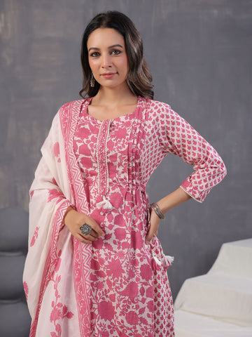 Digital Floral Printed Cotton Blend Kurta With Pants & Dupatta