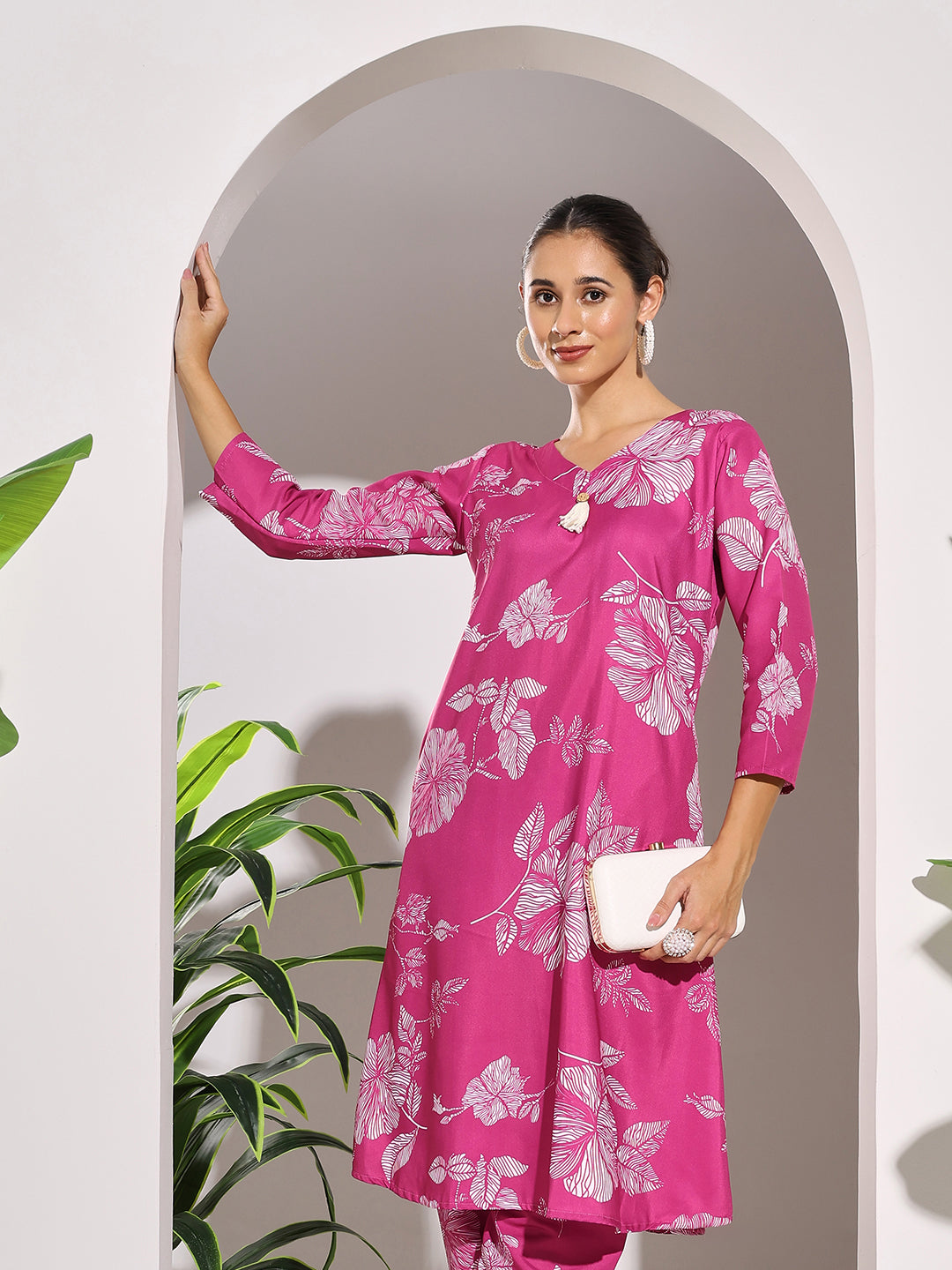 Digital Printed Cotton Blend Kurta With Pants