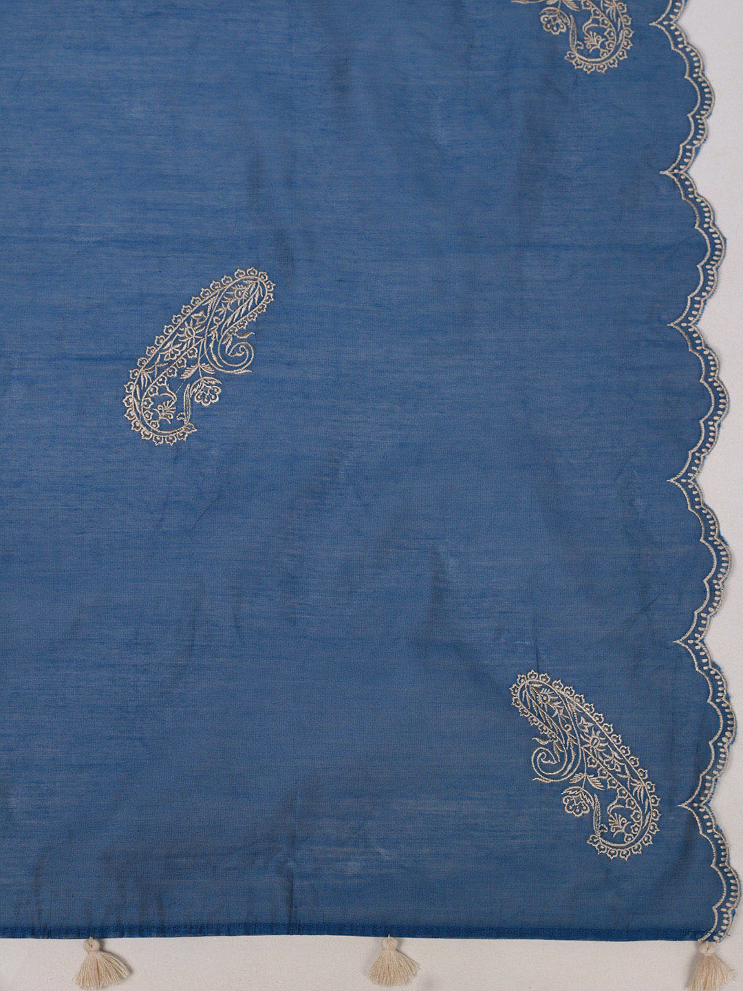 Embroidered Chanderi Kurta With Pant & Dupatta