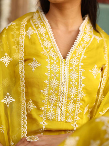 Embroidered Organza Kurta With Pants & Dupatta