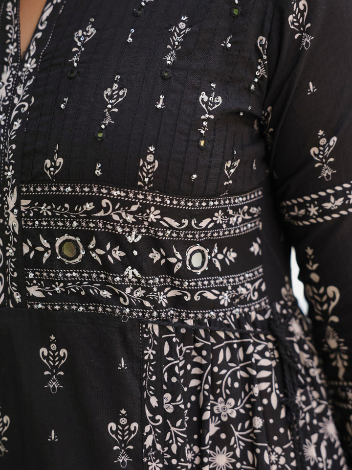 Black Cotton Blend Floral Printed Straight Suit Set