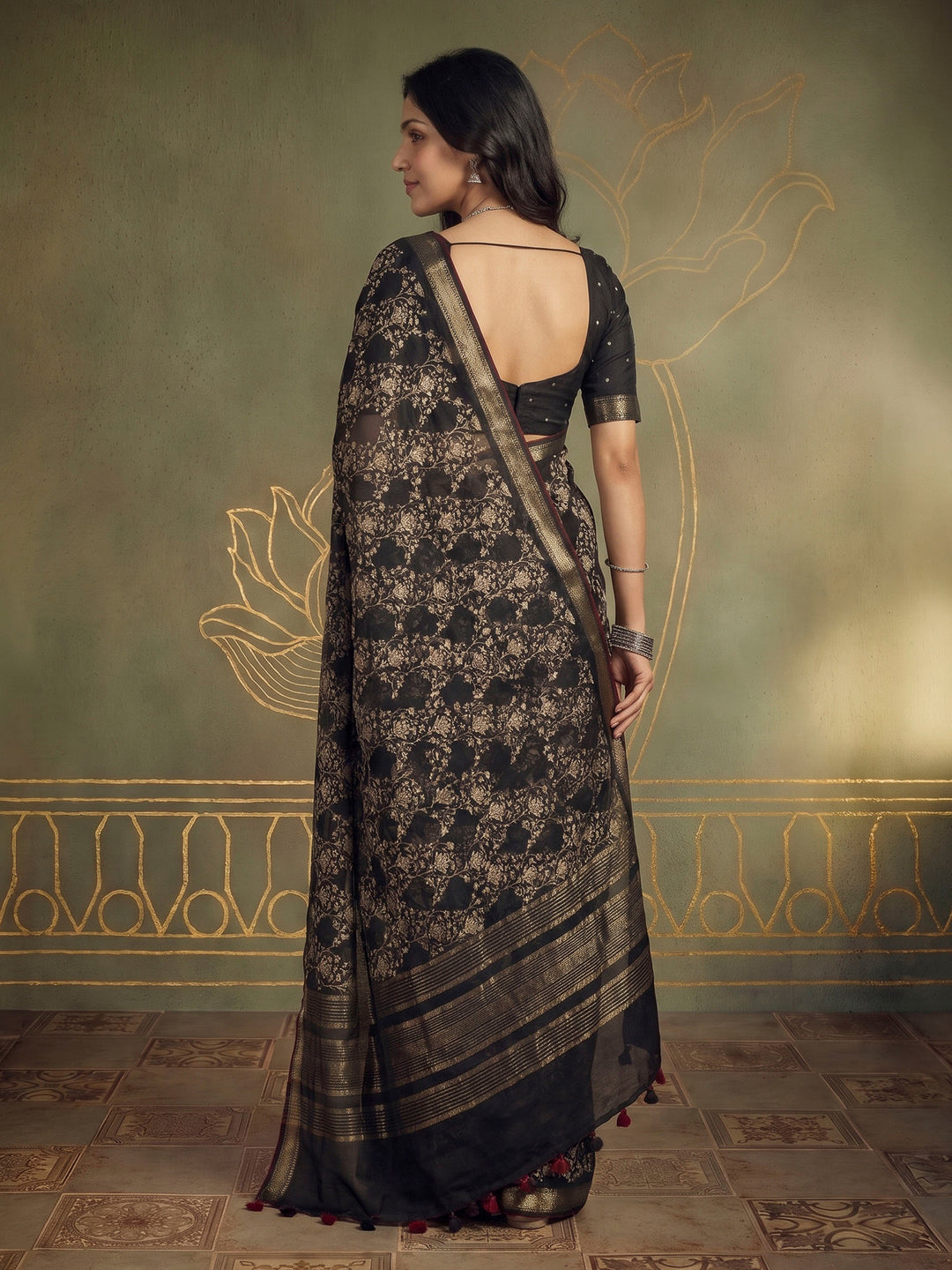 Black Cotton Blend Printed Sarees