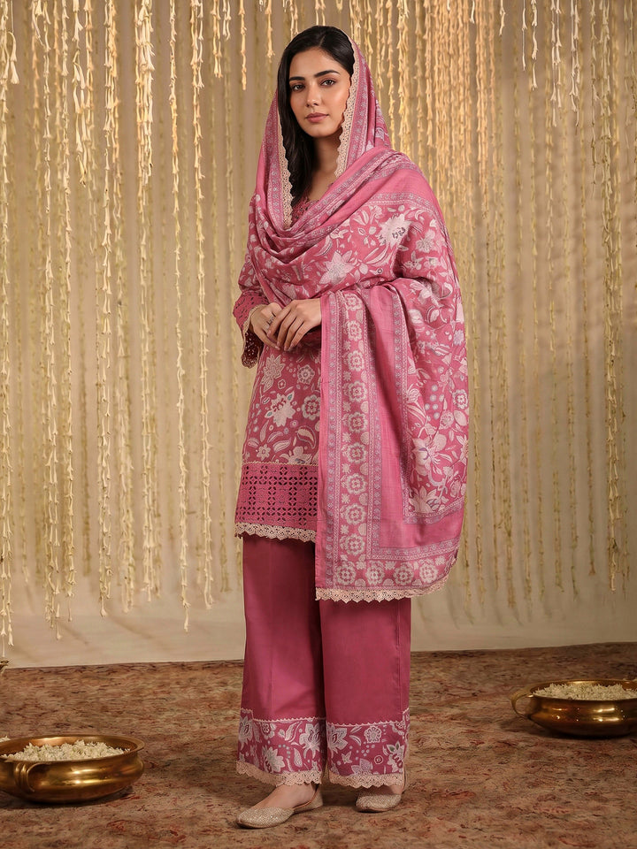 Onion Pink Lace Neck Cotton Blend Kurta With Pant &amp; Dupatta