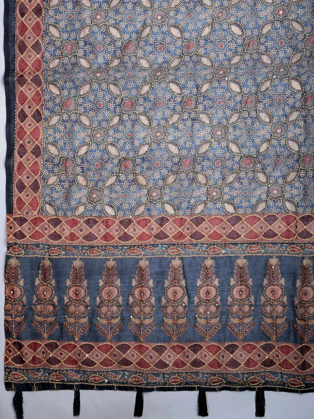 Blue Cotton Blend Printed Saree