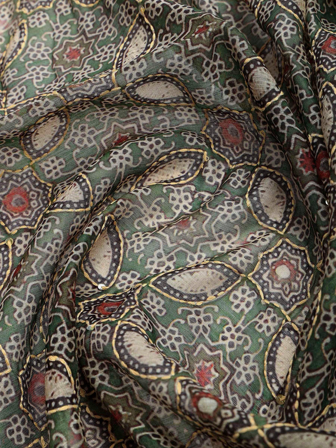 Green Cotton Blend Printed Saree
