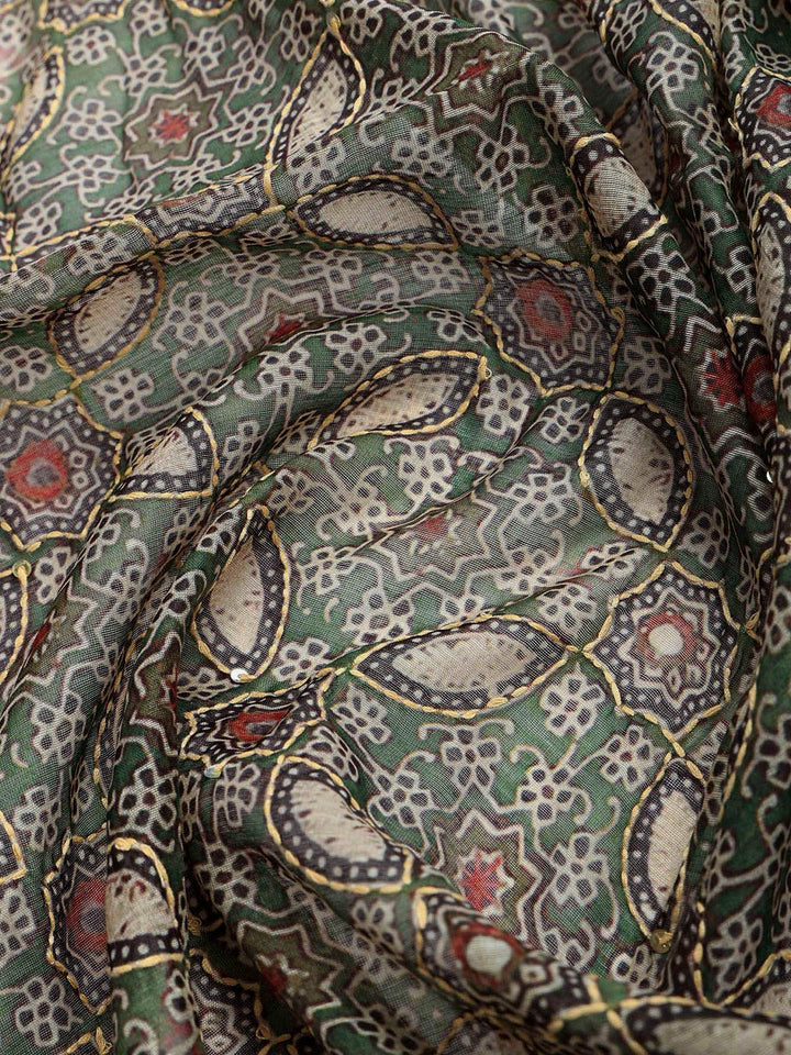 Green Cotton Blend Printed Saree