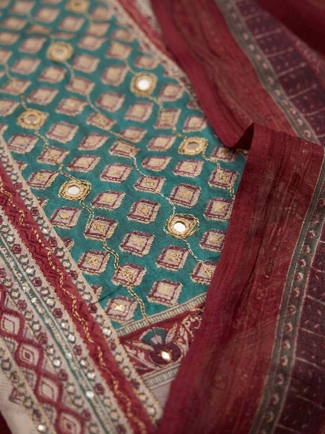 Onion Pink Cotton Blend Printed Unstitched Dress Material