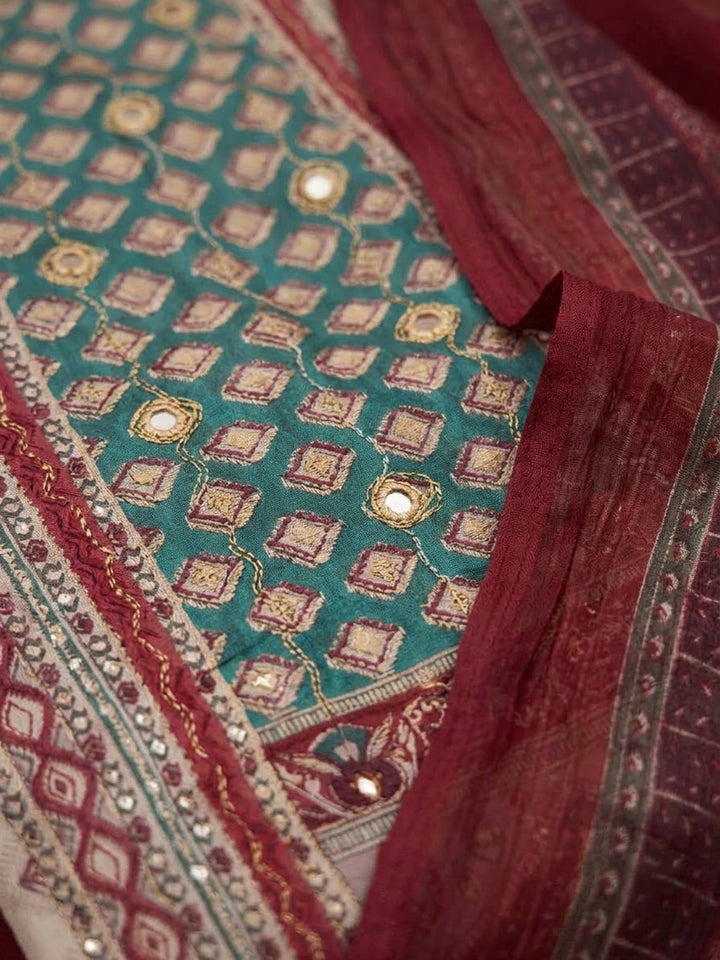 Onion Pink Cotton Blend Printed Unstitched Dress Material