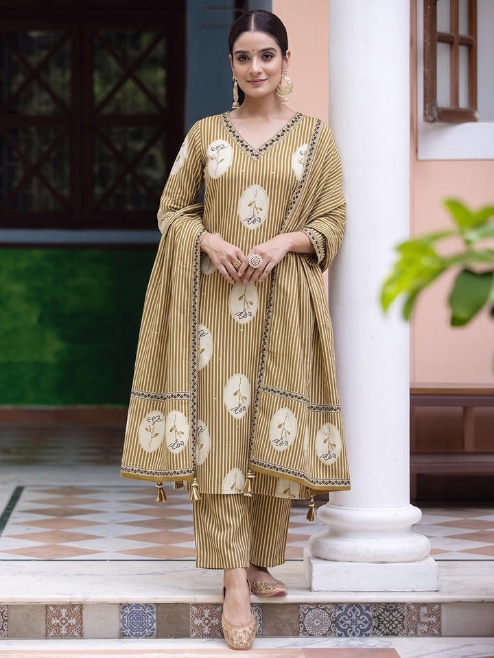 Yellow Printed Cotton Blend Kurta With Pant &amp; Dupatta