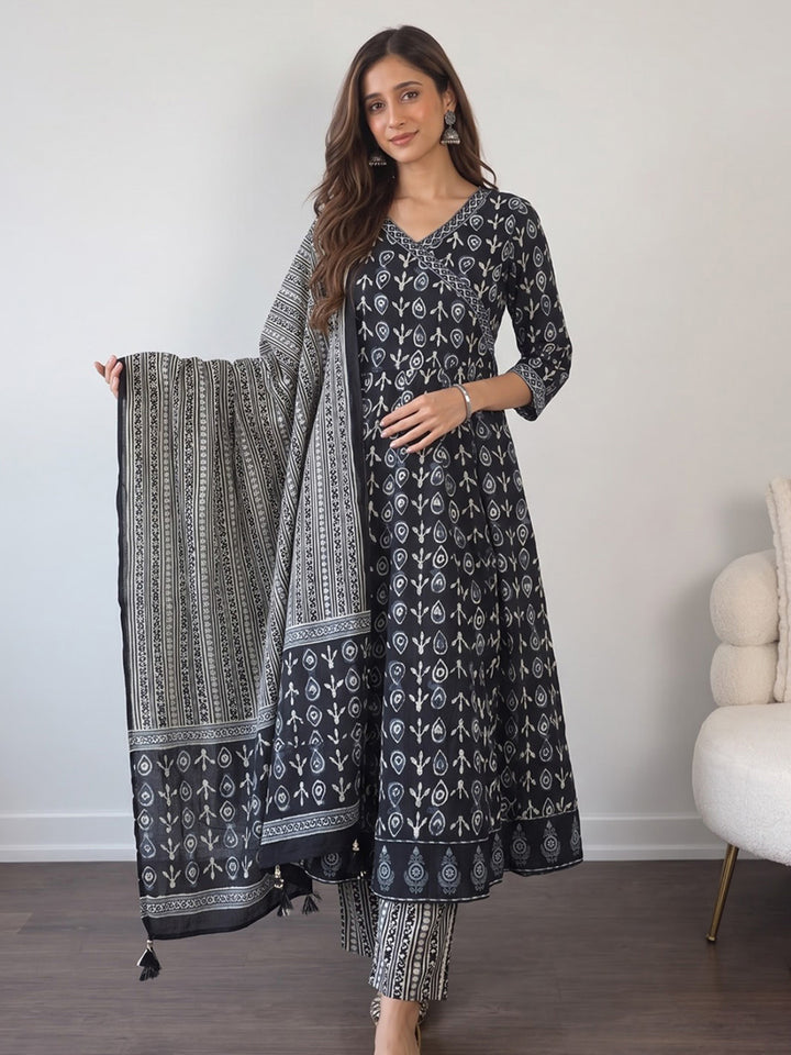 Navy Blue Printed Cotton Blend Kurta With Pant &amp; Dupatta