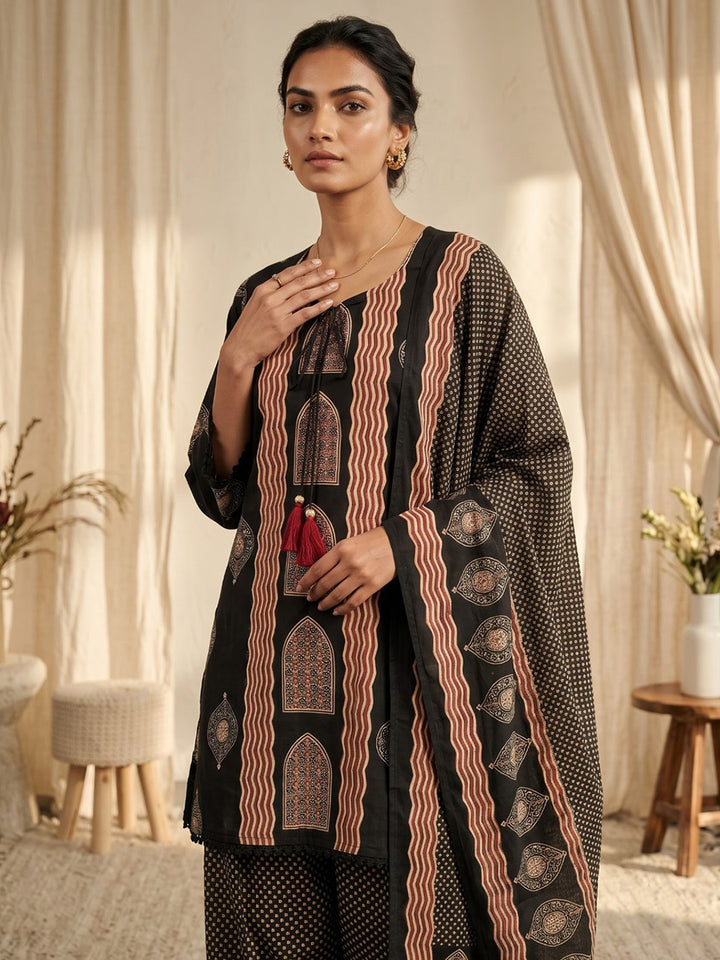 Black Printed Cotton Blend Kurta With Pant &amp; Dupatta