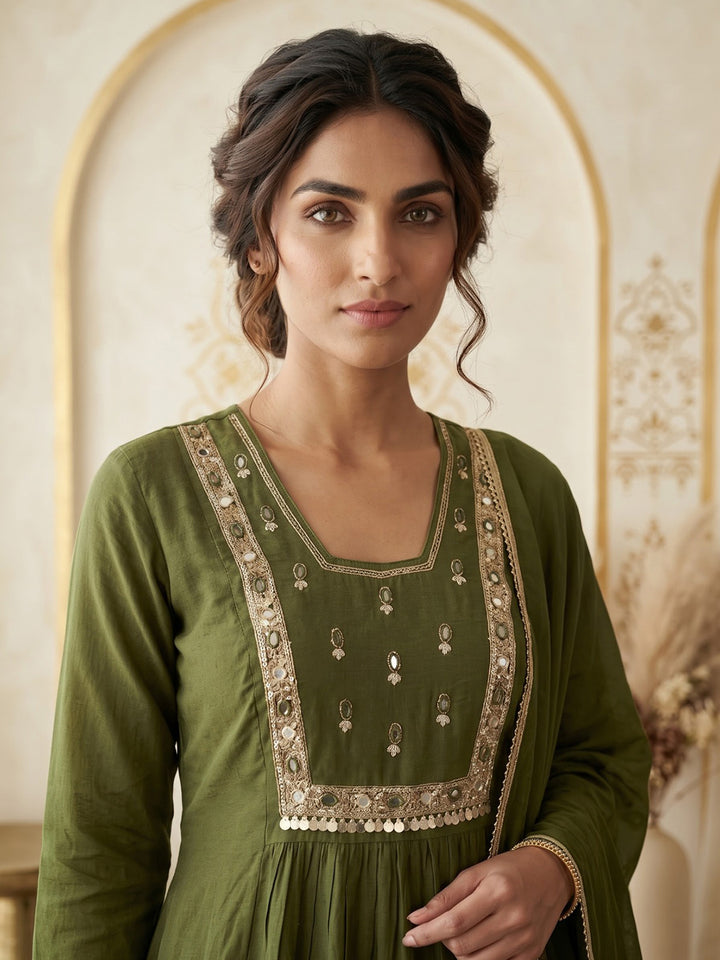 Green Printed Cotton Blend Kurta With Pant &amp; Dupatta