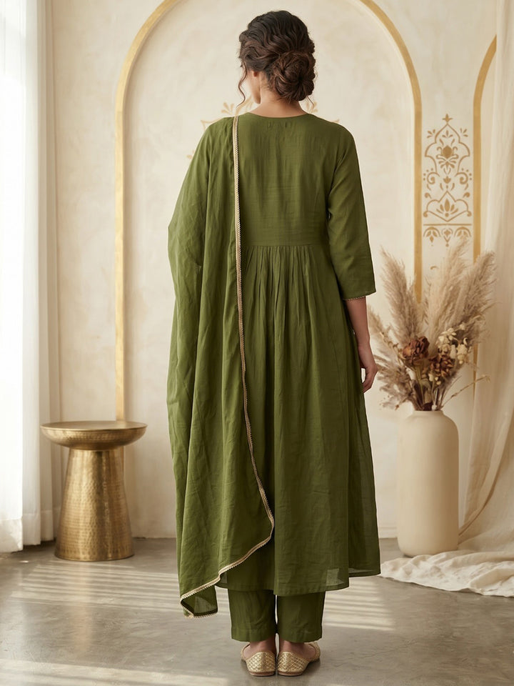 Green Printed Cotton Blend Kurta With Pant &amp; Dupatta