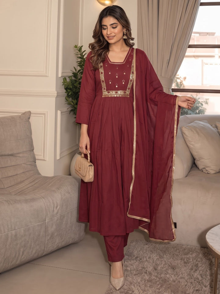 Maroon Printed Cotton Blend Kurta With Pant &amp; Dupatta