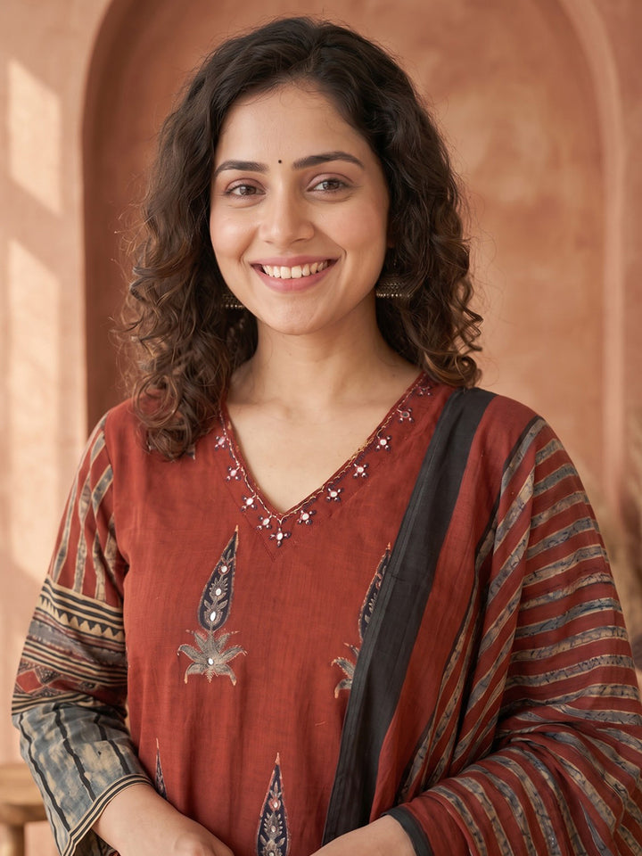 Red Embroidered Cotton Blend Kurta With Pant &amp; Dupatta