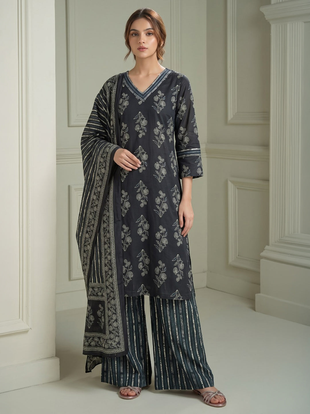 Black Printed Cotton Blend Kurta With Pant &amp; Dupatta