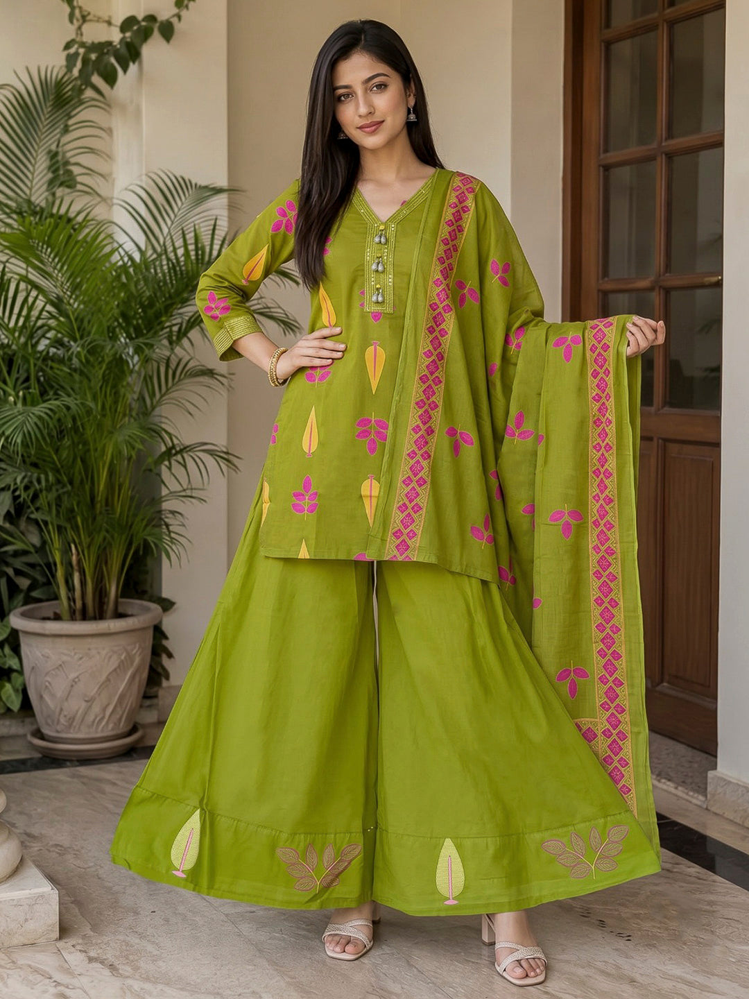 Green Printed Cotton Blend Kurta With Pant &amp; Dupatta