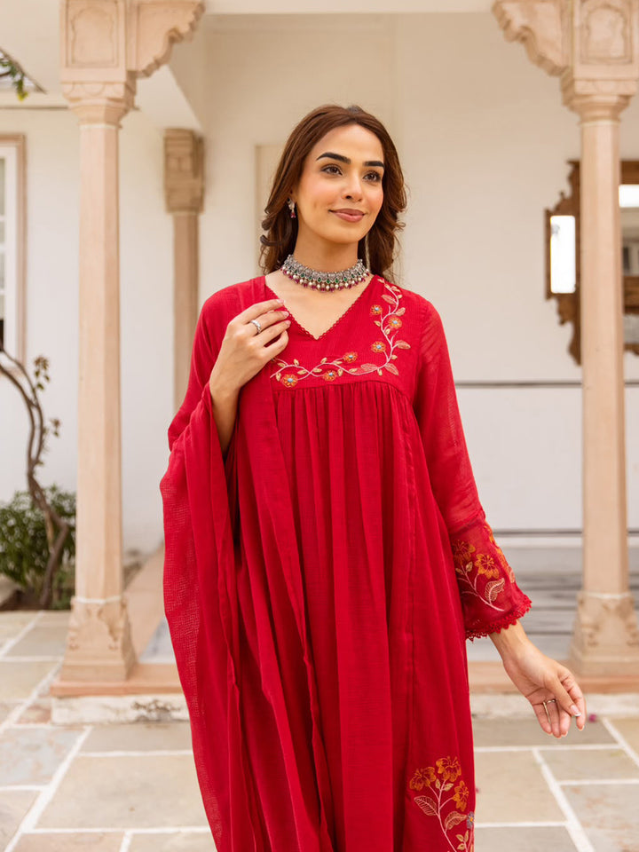 Red Printed Cotton Blend Kurta With Pant &amp; Dupatta