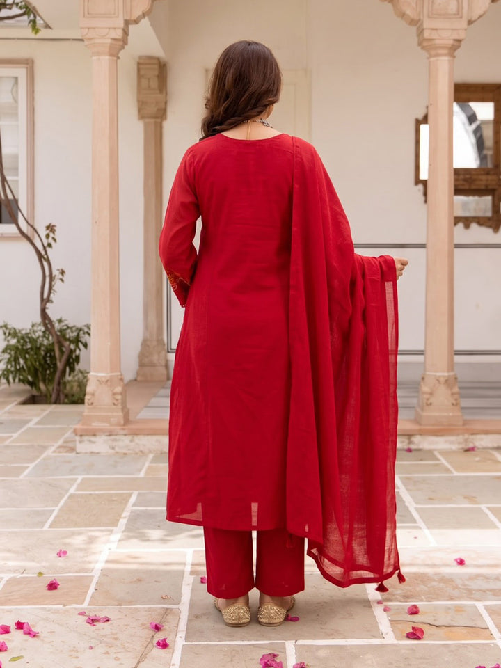 Red Printed Cotton Blend Kurta With Pant &amp; Dupatta