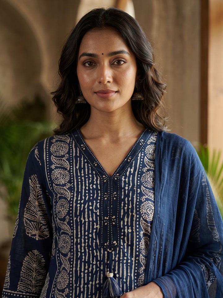Blue Printed Cotton Blend Kurta With Pant &amp; Dupatta