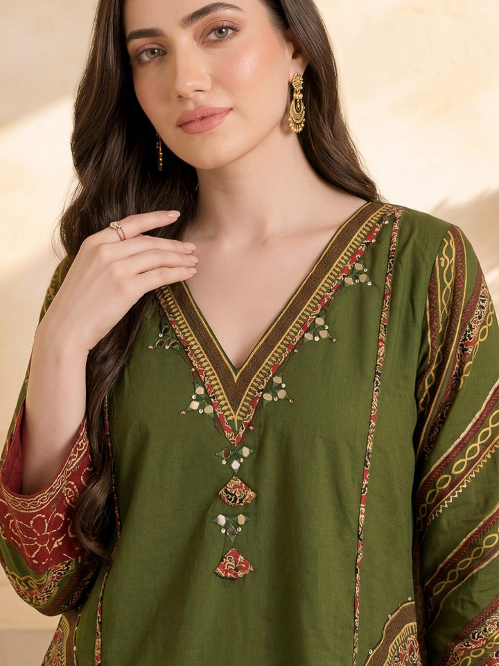 Green Printed Cotton Blend Kurta With Pant &amp; Dupatta