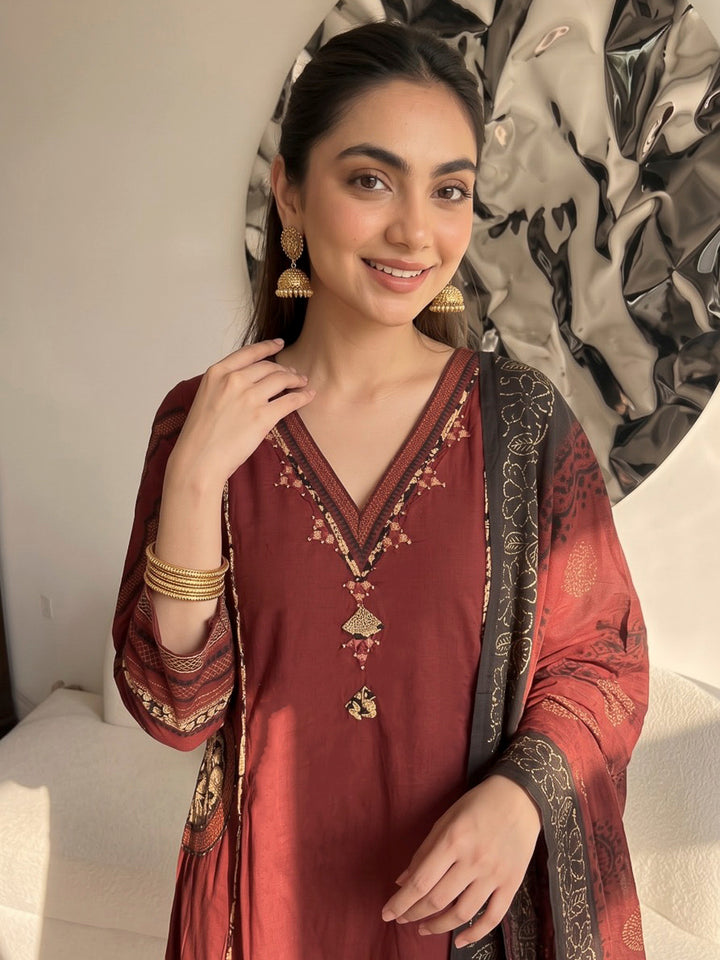 Maroon Printed Cotton Blend Kurta With Pant &amp; Dupatta