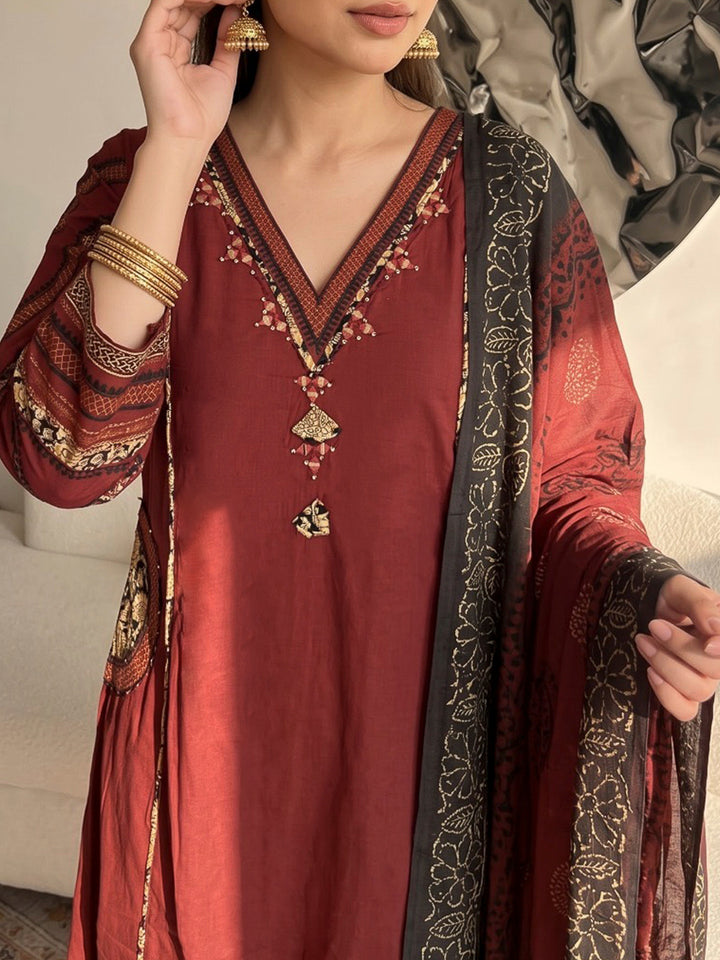 Maroon Printed Cotton Blend Kurta With Pant &amp; Dupatta